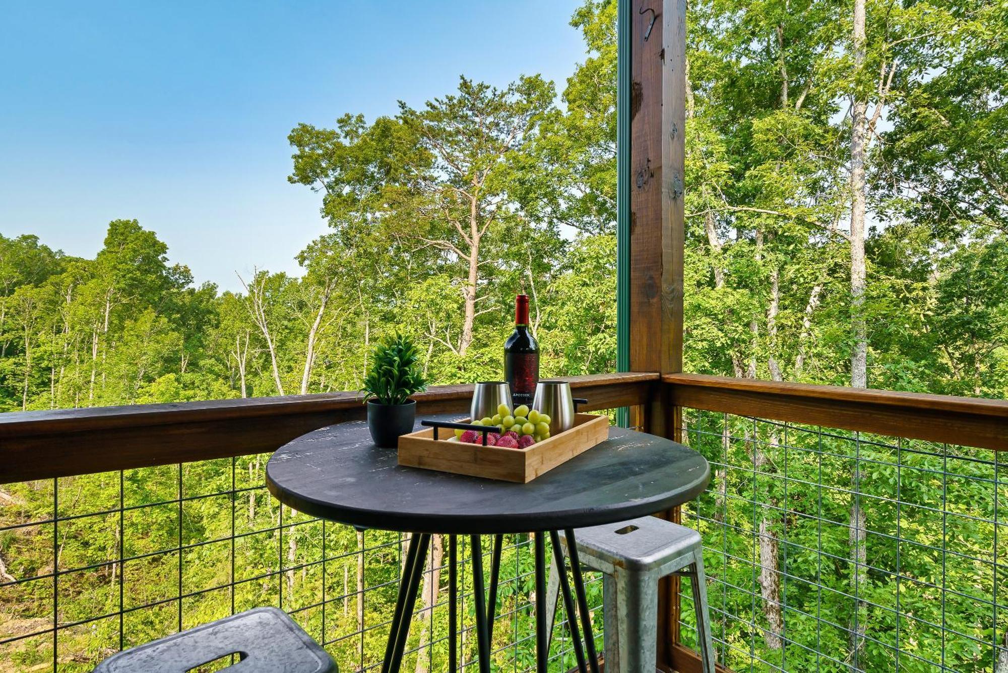 Spring Sale! Indoor Pool, Pet Stays Free, Movie, Hottub Sevierville Exterior foto