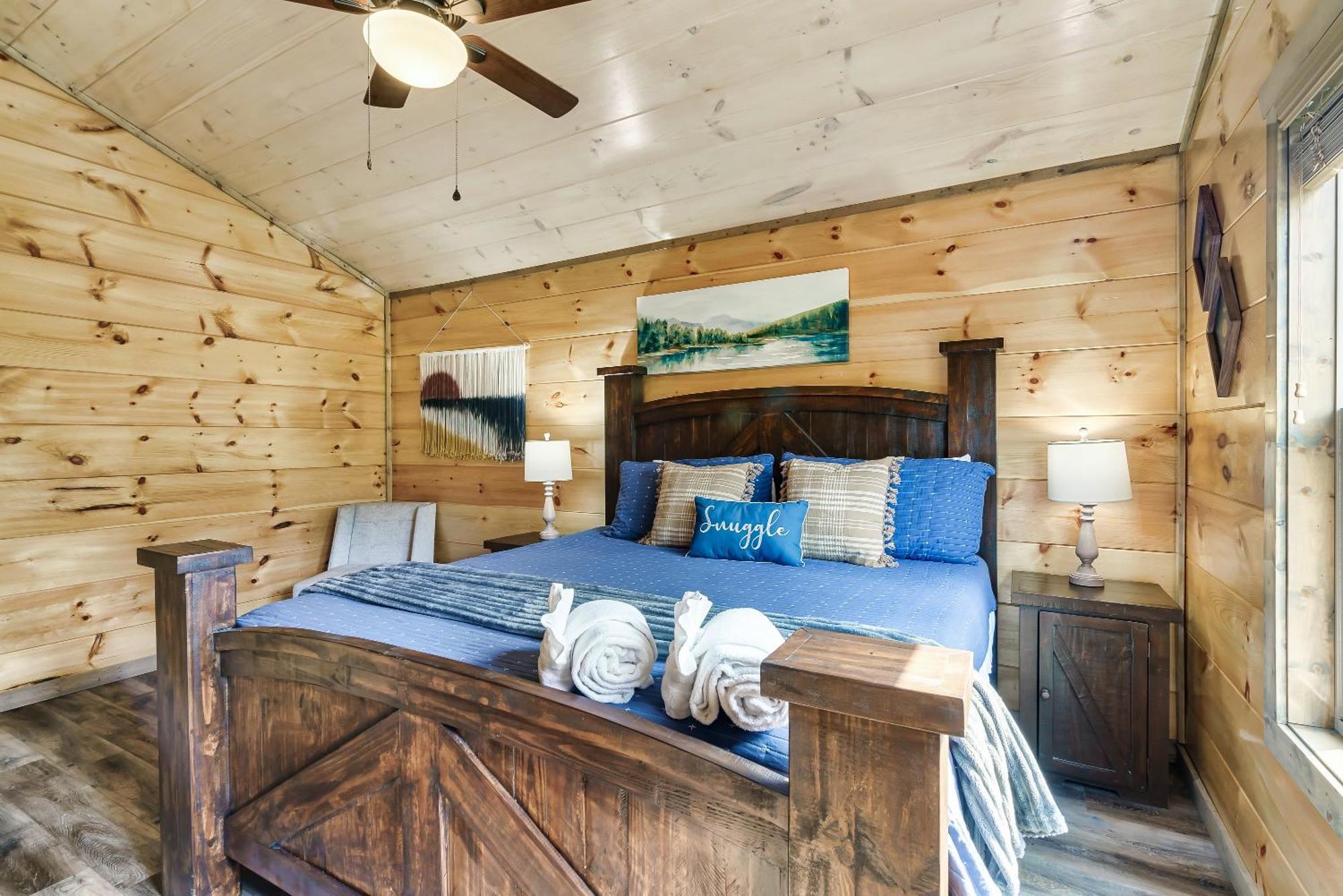 Spring Sale! Indoor Pool, Pet Stays Free, Movie, Hottub Sevierville Exterior foto