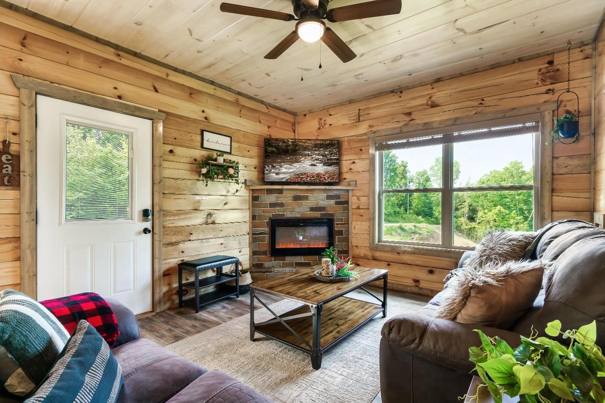 Spring Sale! Indoor Pool, Pet Stays Free, Movie, Hottub Sevierville Exterior foto